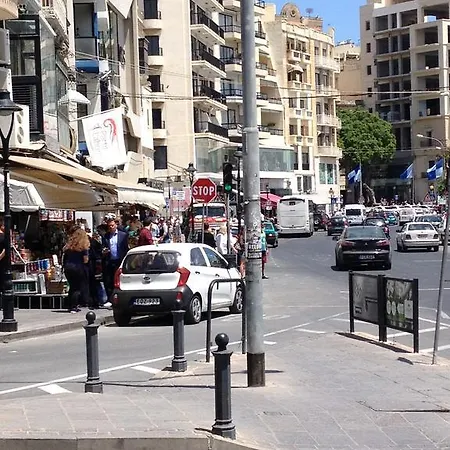 Проживание в семье Rent Malta Слима